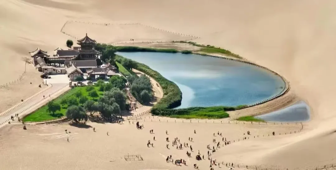 Crescent Lake and Mingsha Mountain: How to Explore Dunhuang’s Desert Wonders