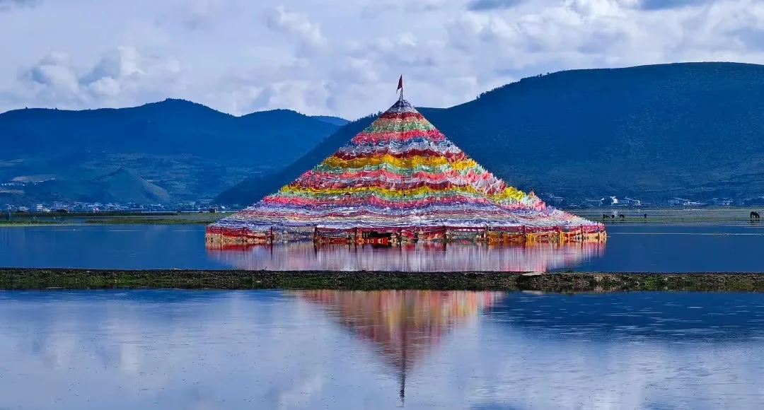 A Traveler’s Guide to Napahai Lake in Shangri-La