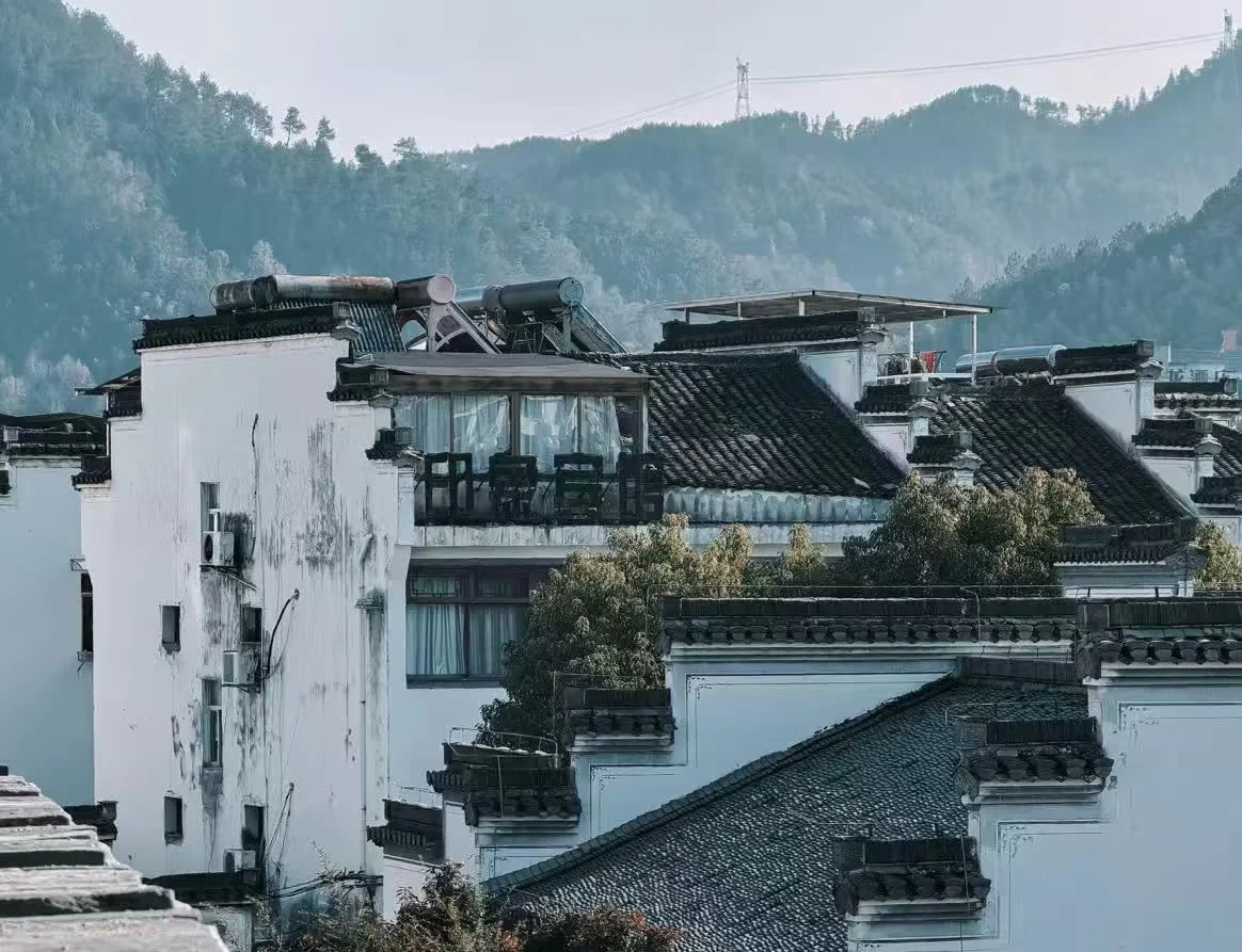 How to Explore Huizhou Architecture Clusters in Anhui Province