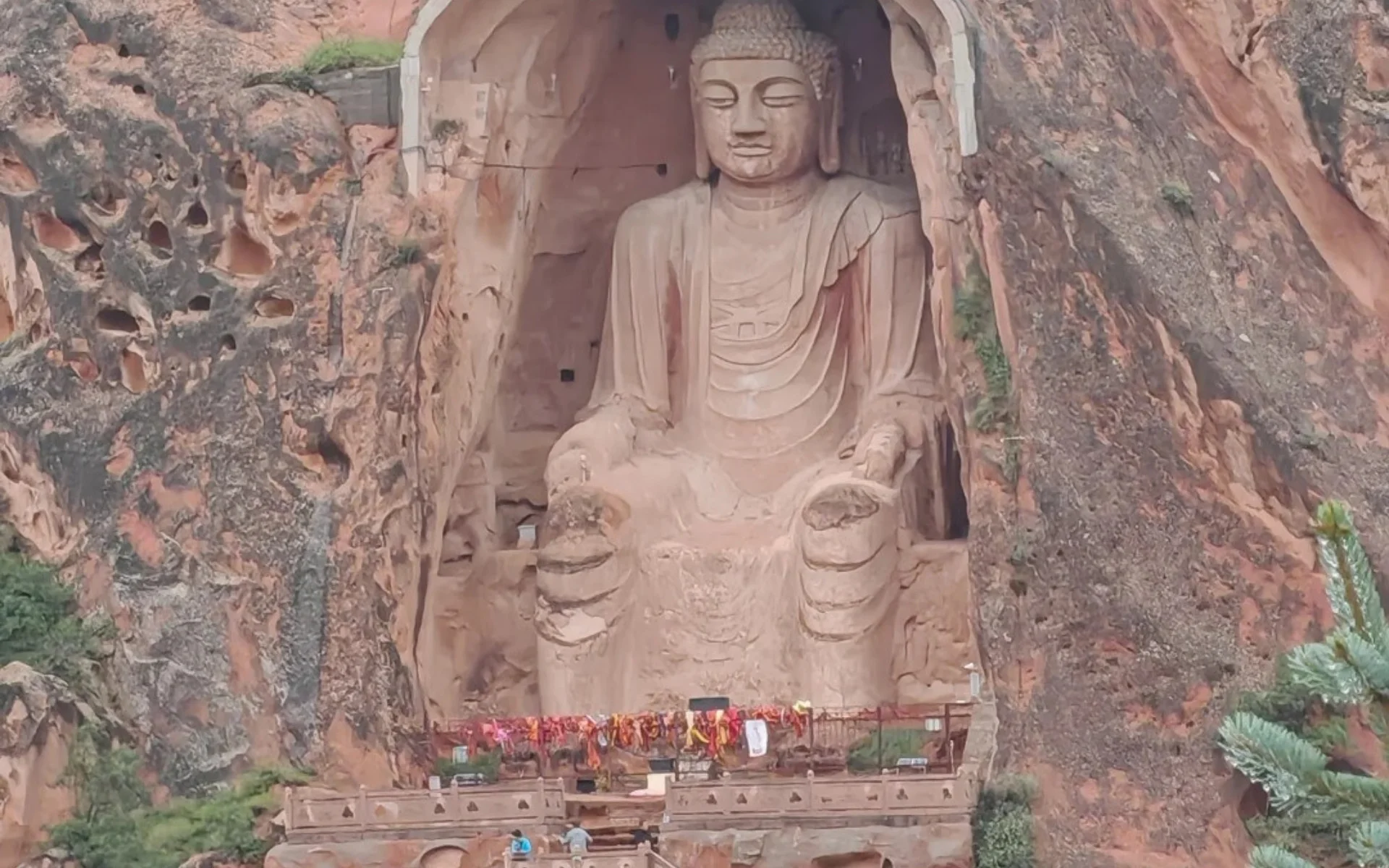 What You Need to Know Before Visiting Xumishan Grottoes