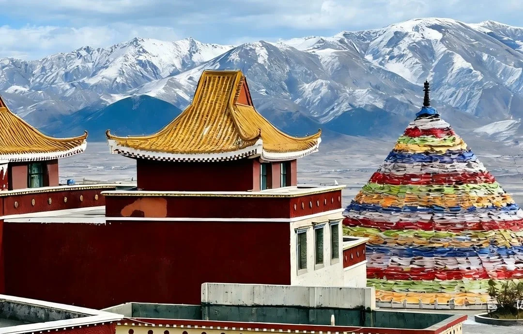 What to Know Before Visiting Qinghai Riyue Mountain