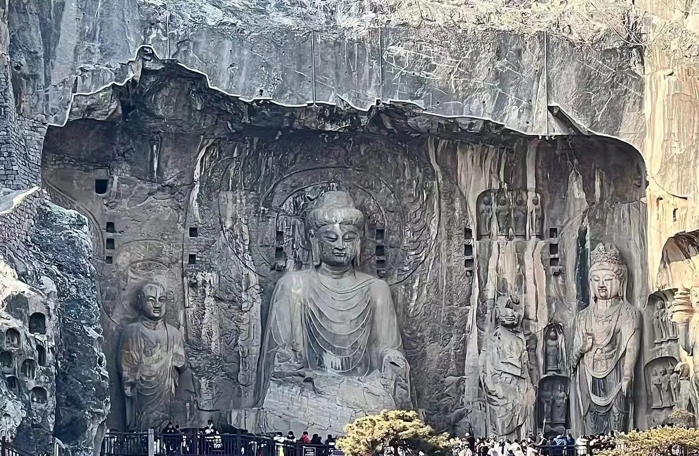 Longmen Grottoes: China’s Ancient Stone Masterpieces & Ultimate Travel Guide