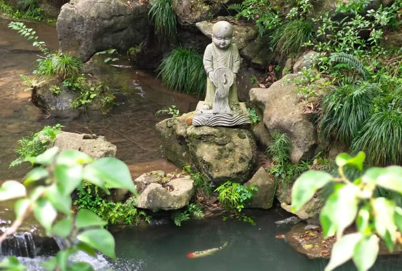 How to Explore Hangzhou Lingyin Temple: A Full Travel Guide
