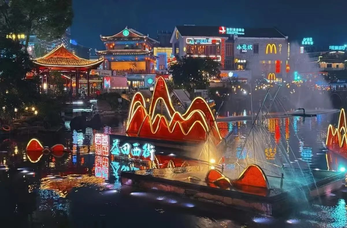 A Complete Guide to Exploring Yangshuo West Street