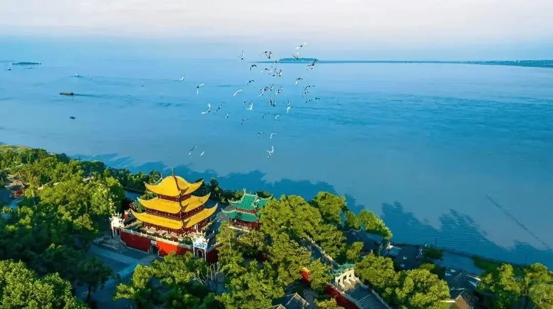 Best Time and Ways to Visit Yueyang Dongting Lake