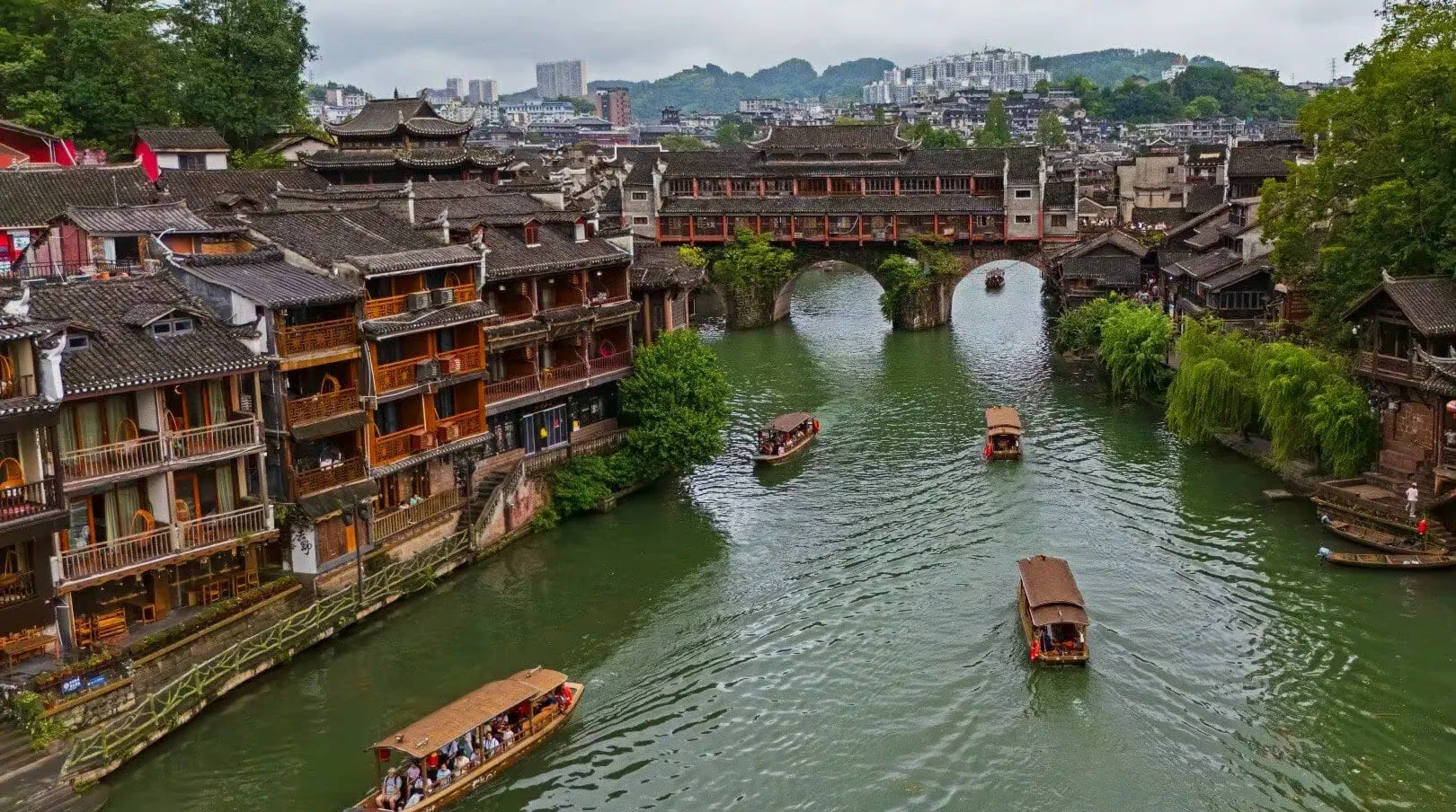 Fenghuang Cruising the Tuo River Booking Guide