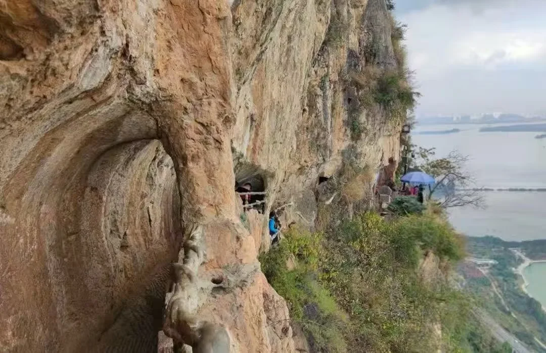 Exploring Western Hills and Dragon Gate in Kunming for the First Time