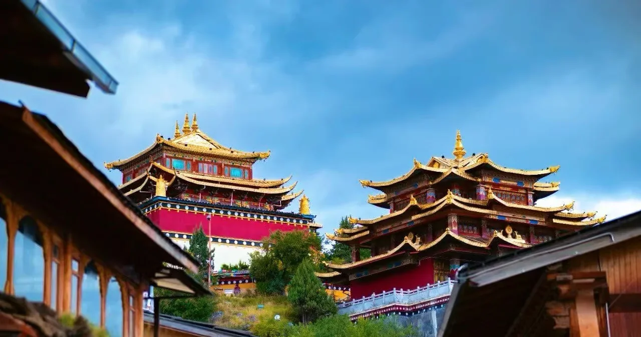 Never Miss Shangri-La Dukezong Ancient Town’s New Year Wonders