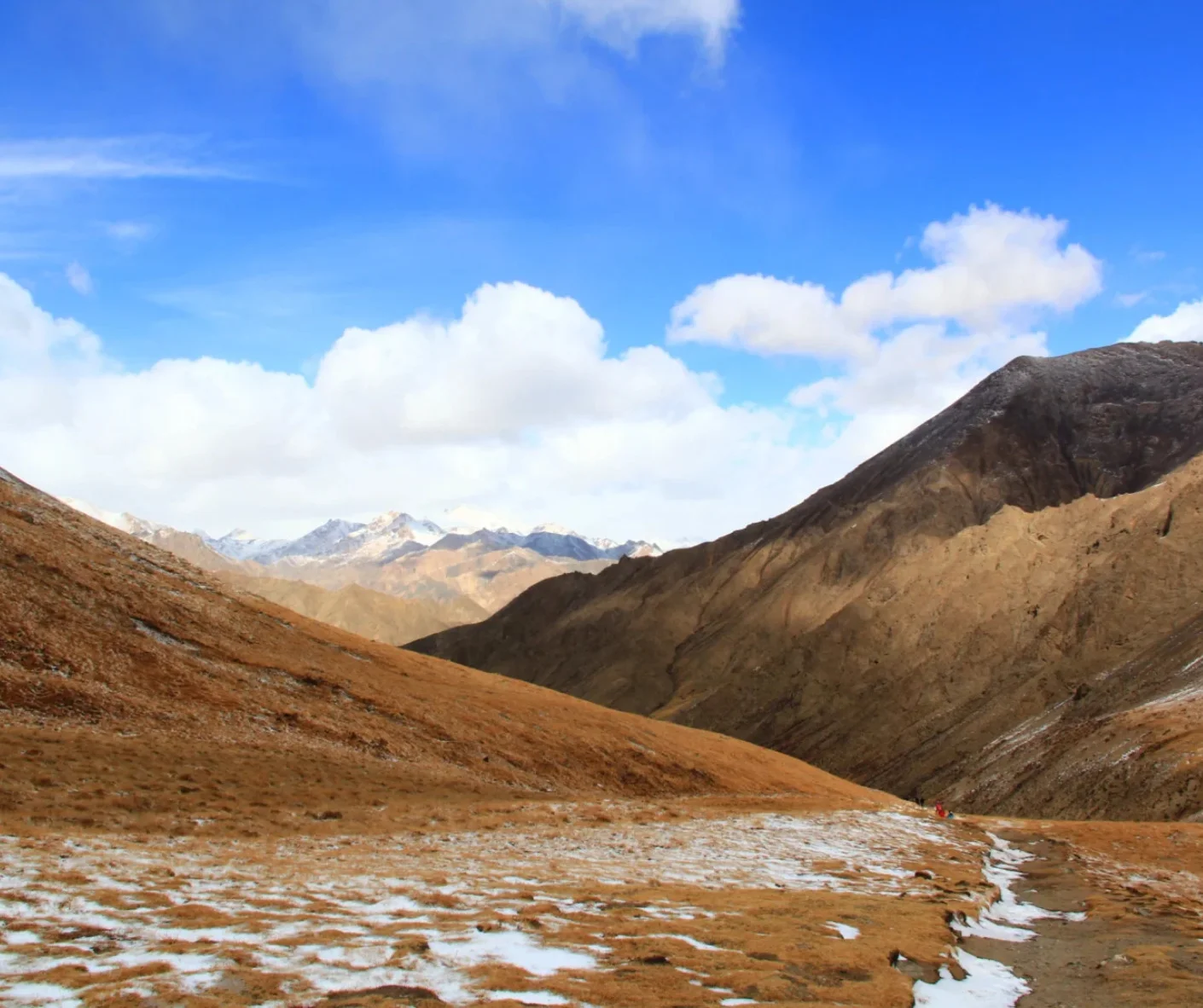 The Ultimate Guide to Visiting Qiyi Glacier in 2026