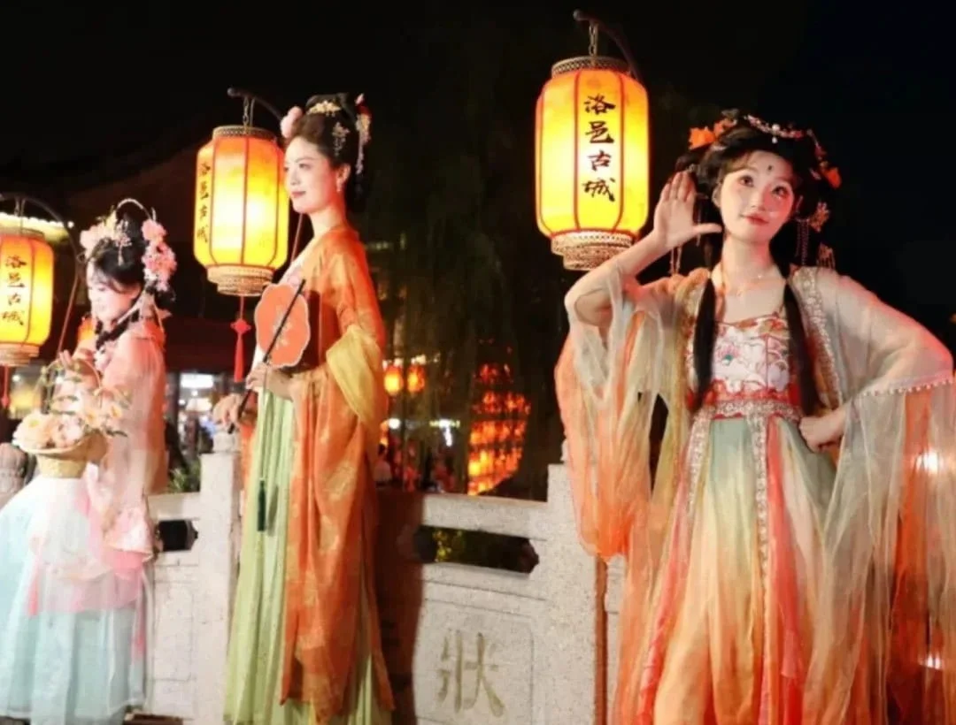 Intangible Cultural Heritage Experiences at Luoyi Ancient City during Chinese New Year