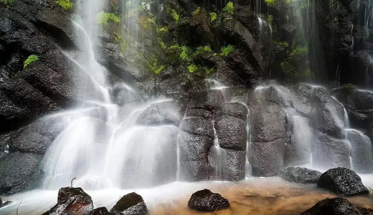 How to Visit Wangtian’e Scenic Area – Complete Travel Tips and Suggested Itinerary