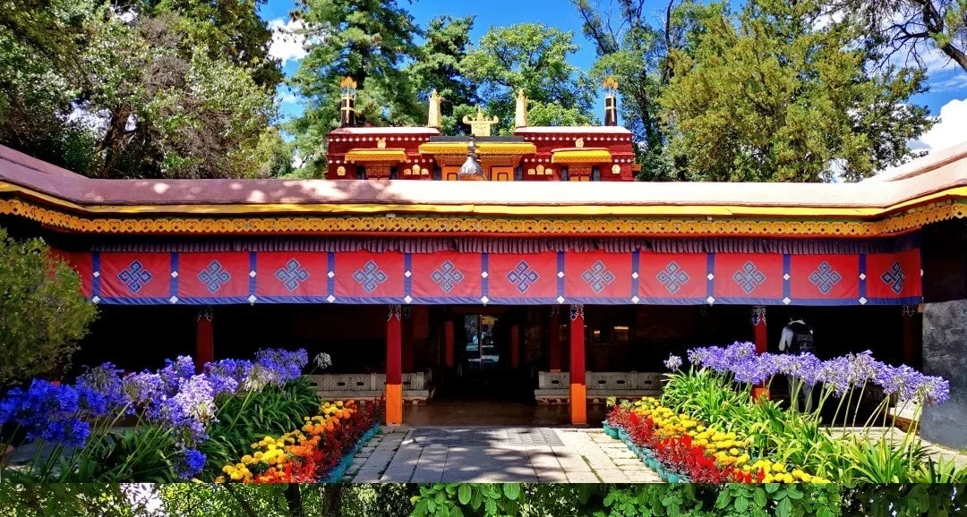 Norbulingka Park Audio Guide Tips for First-Time Visitors