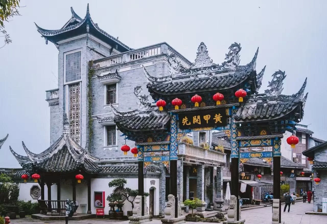 Visiting Chongqing Tongliang Ancient Town Made Simple