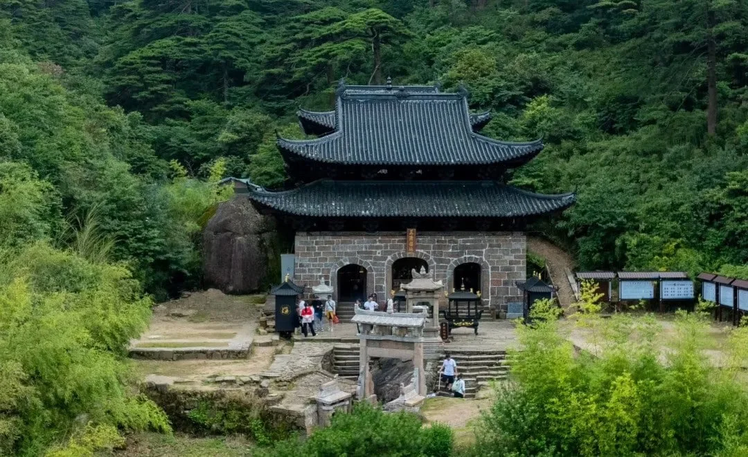 A Traveler’s Guide to Shangrao Sanqing Mountain Scenic Area