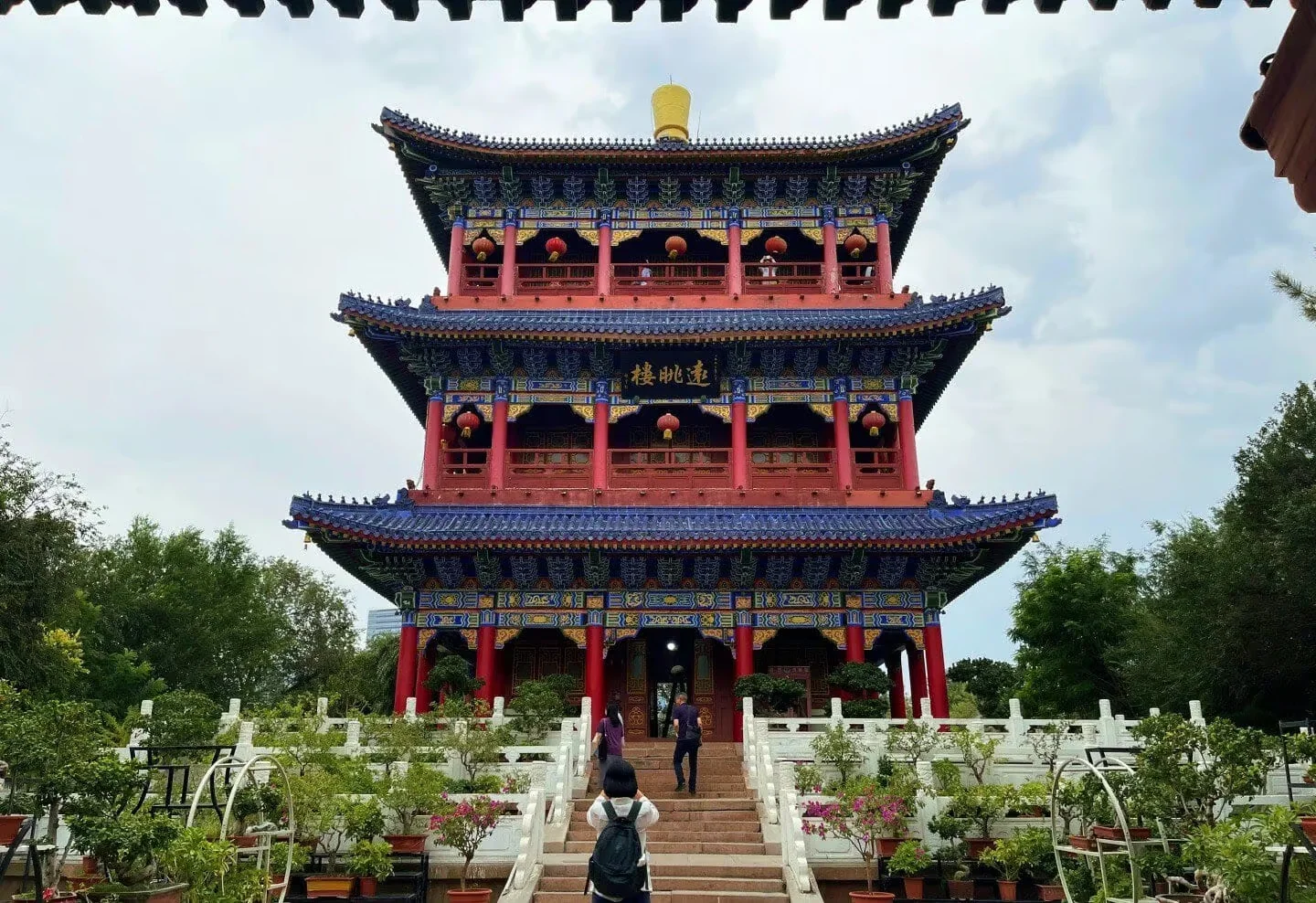 How to Visit Urumqi Red Hill Park with Tips and Itinerary