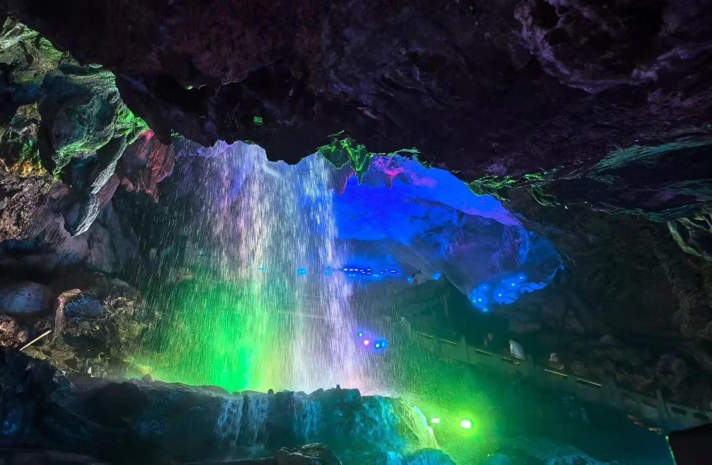 Top Tips for Visiting Jinhua Shuanglong Cave in Zhejiang