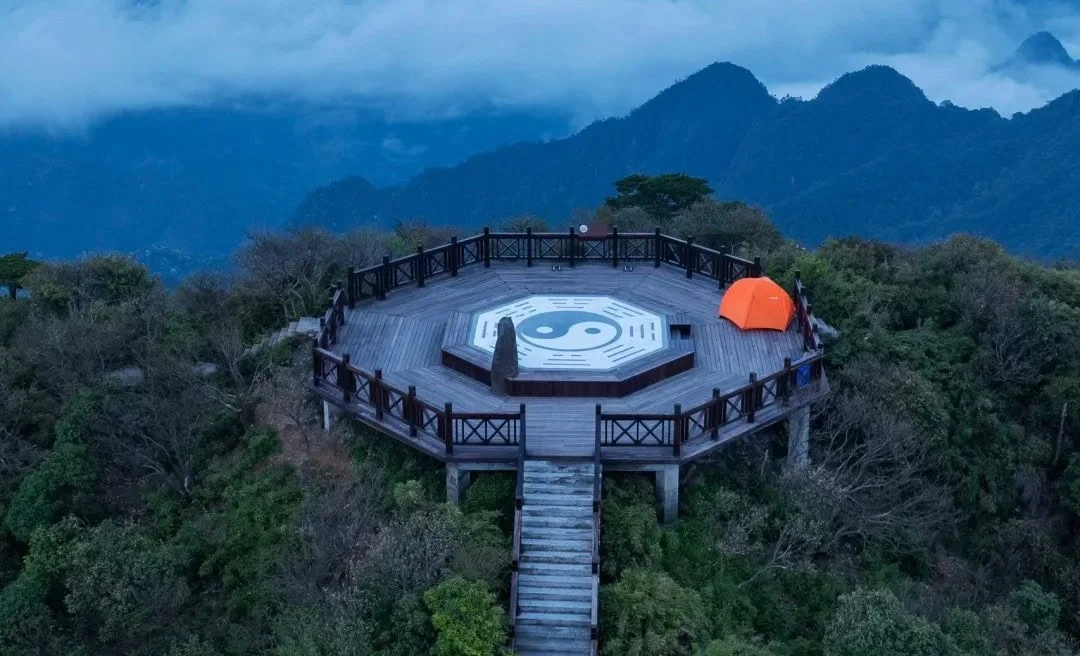 Sanqing Mountain Taoist Complex Hiking and Temple Guide for New Visitors